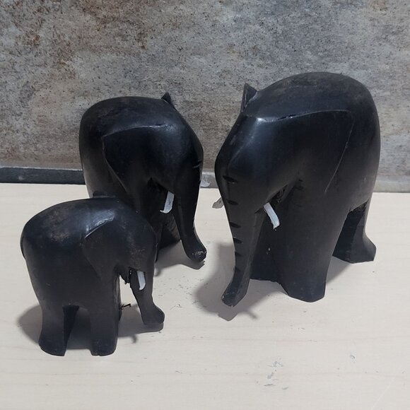 Hand Carved Black Wood Elephant Figurines Set of 3 - Picture 9 of 10